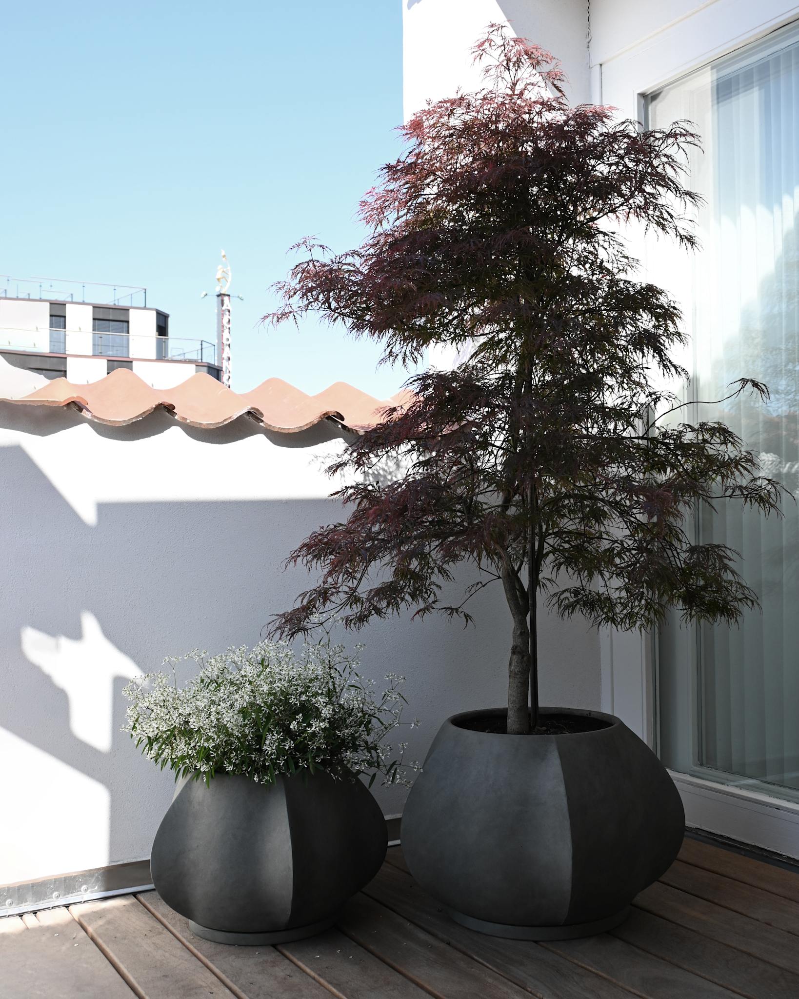 ARKET PLANT POT MEDIO DARK GREY