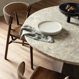 BRISA ROUND DINING TABLE DUNE ONYX