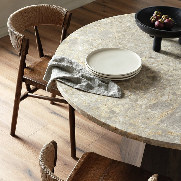 BRISA ROUND DINING TABLE DUNE ONYX