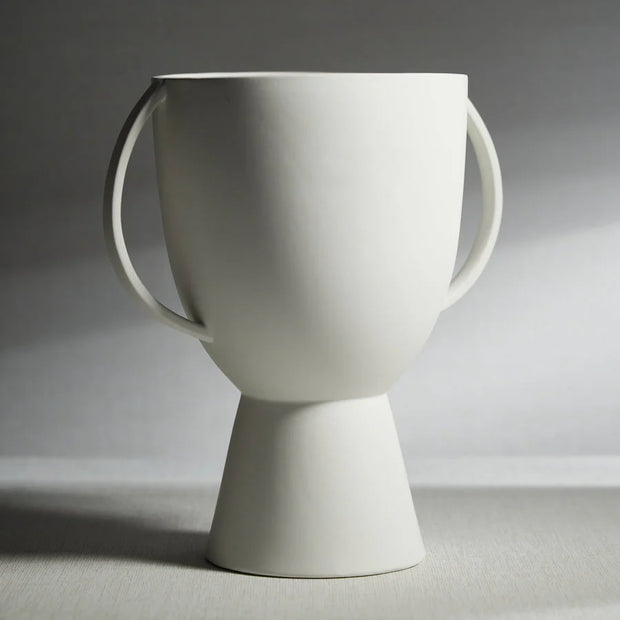 LINZ MATT WHITE CERAMIC VASE