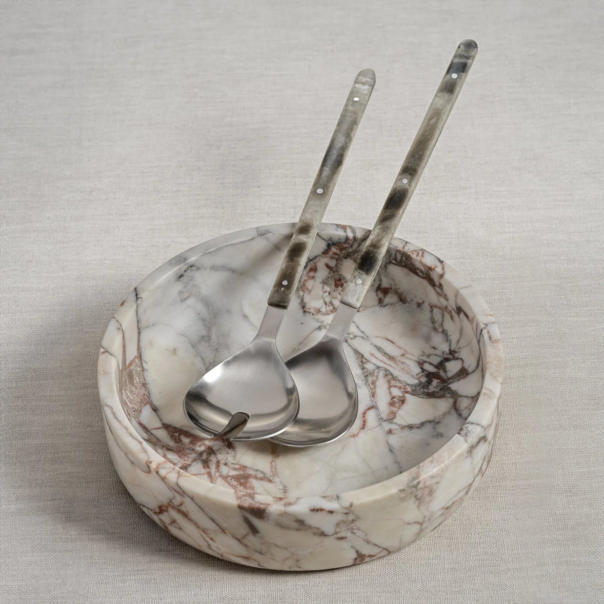 SERVER SET WITH TORTOISE DESIGN HANDLES
