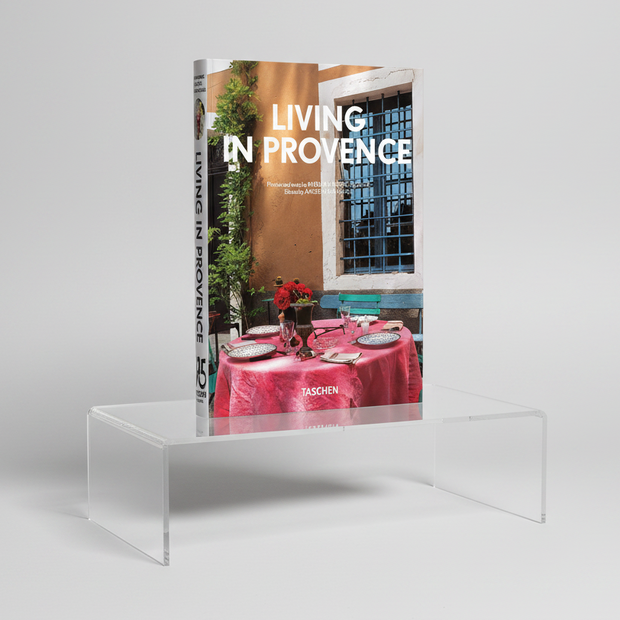 LIVING IN PROVENCE  45TH EDITION